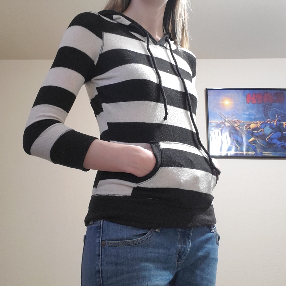 Light weight hoodie